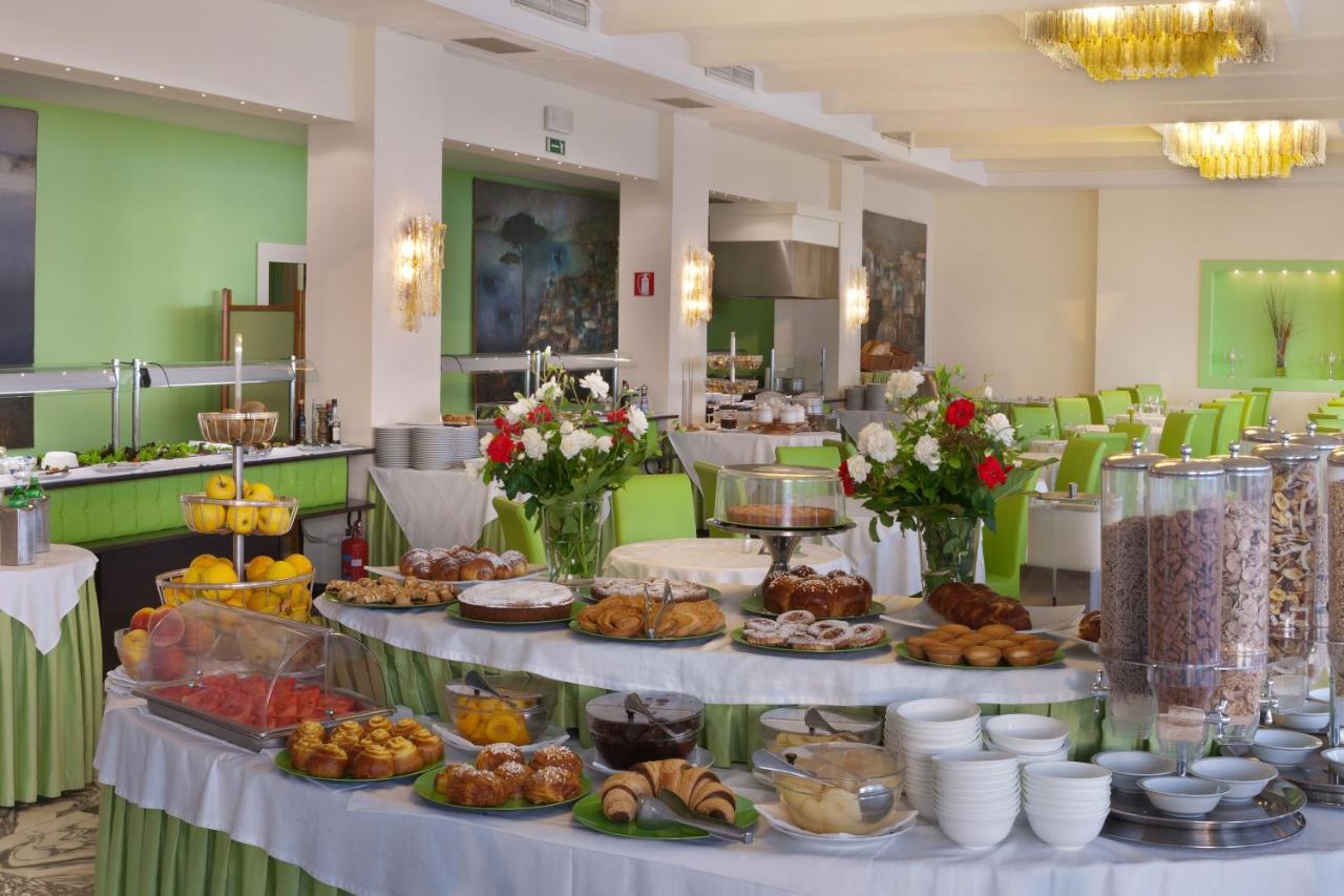 Grand Hotel President Sorrento Esterno foto