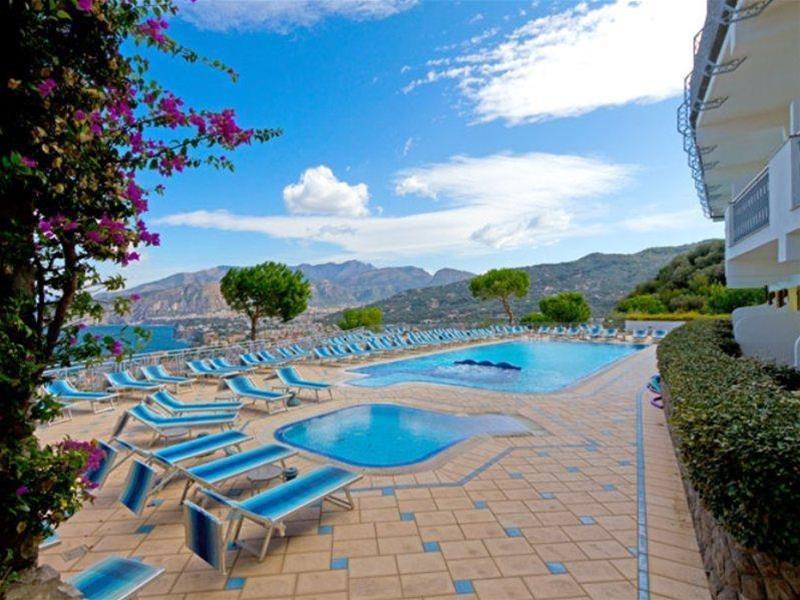 Grand Hotel President Sorrento Esterno foto