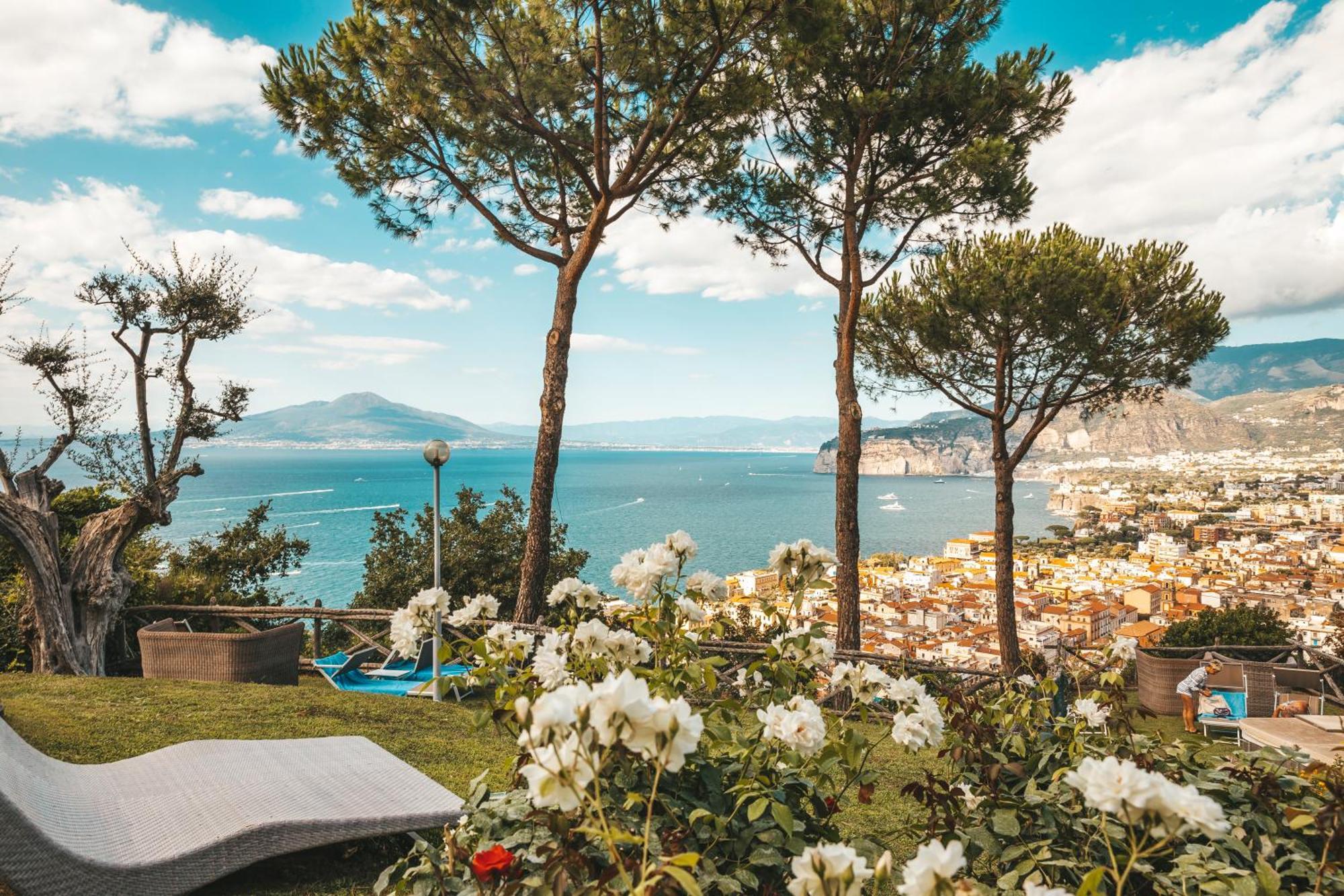 Grand Hotel President Sorrento Esterno foto
