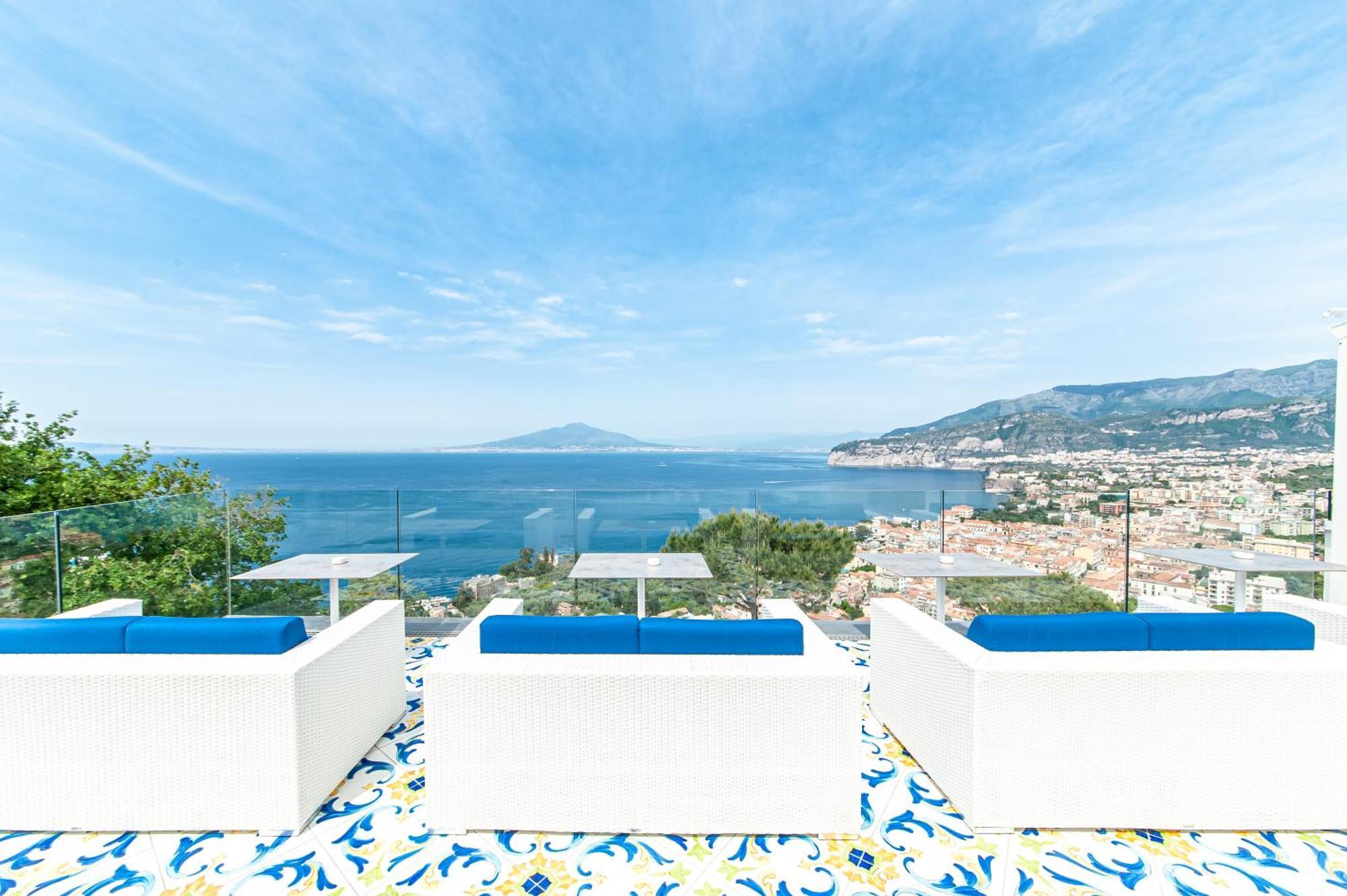 Grand Hotel President Sorrento Esterno foto