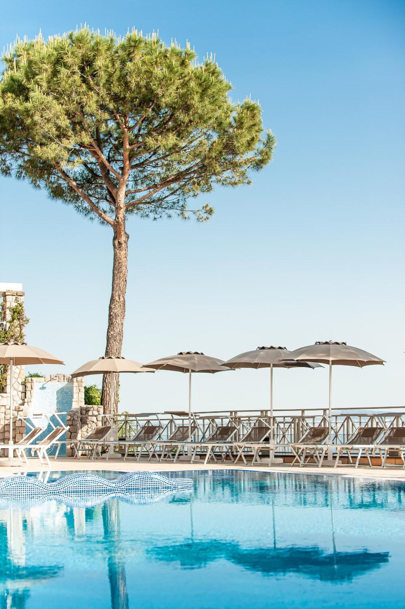 Grand Hotel President Sorrento Esterno foto
