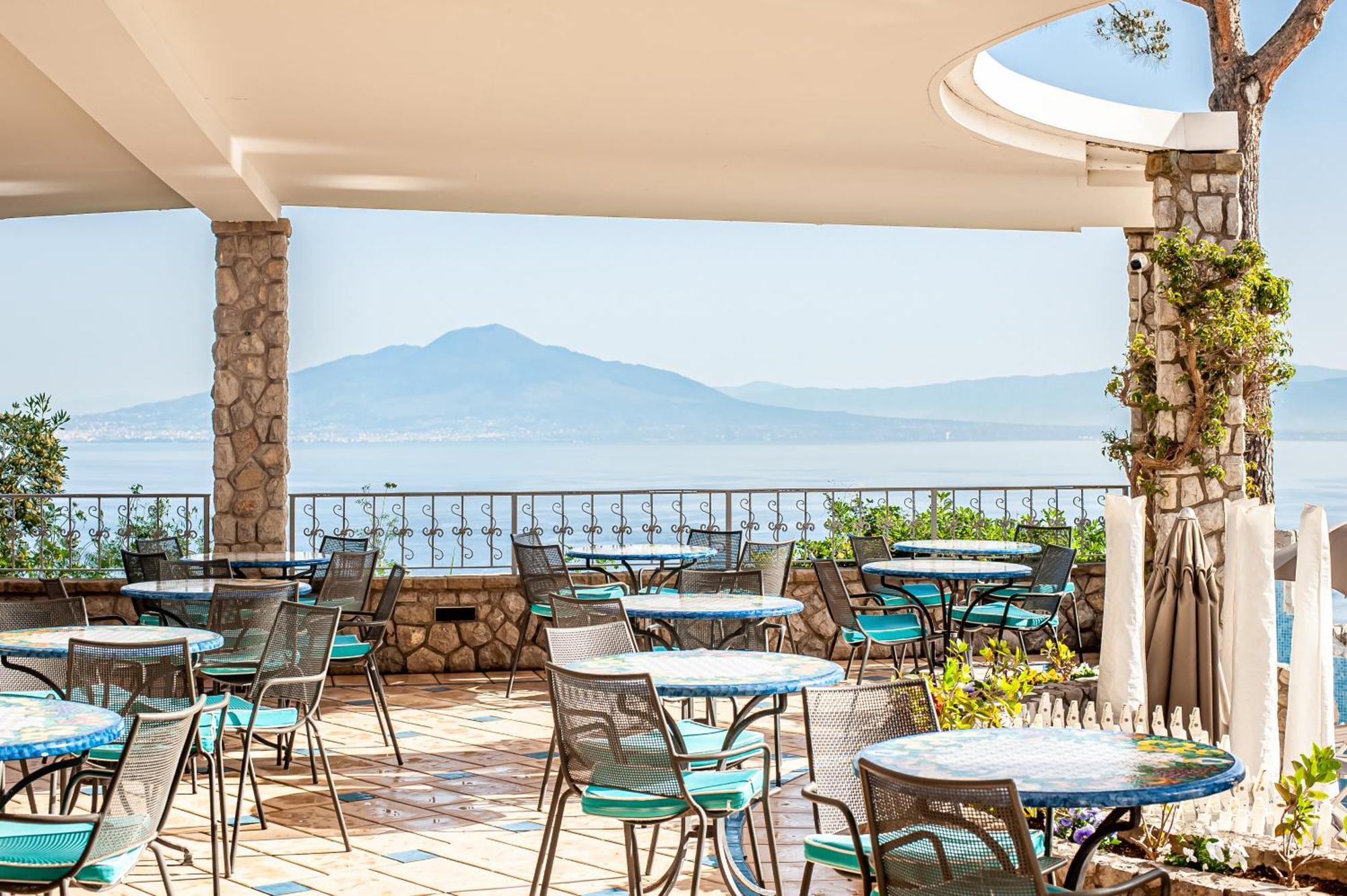 Grand Hotel President Sorrento Esterno foto