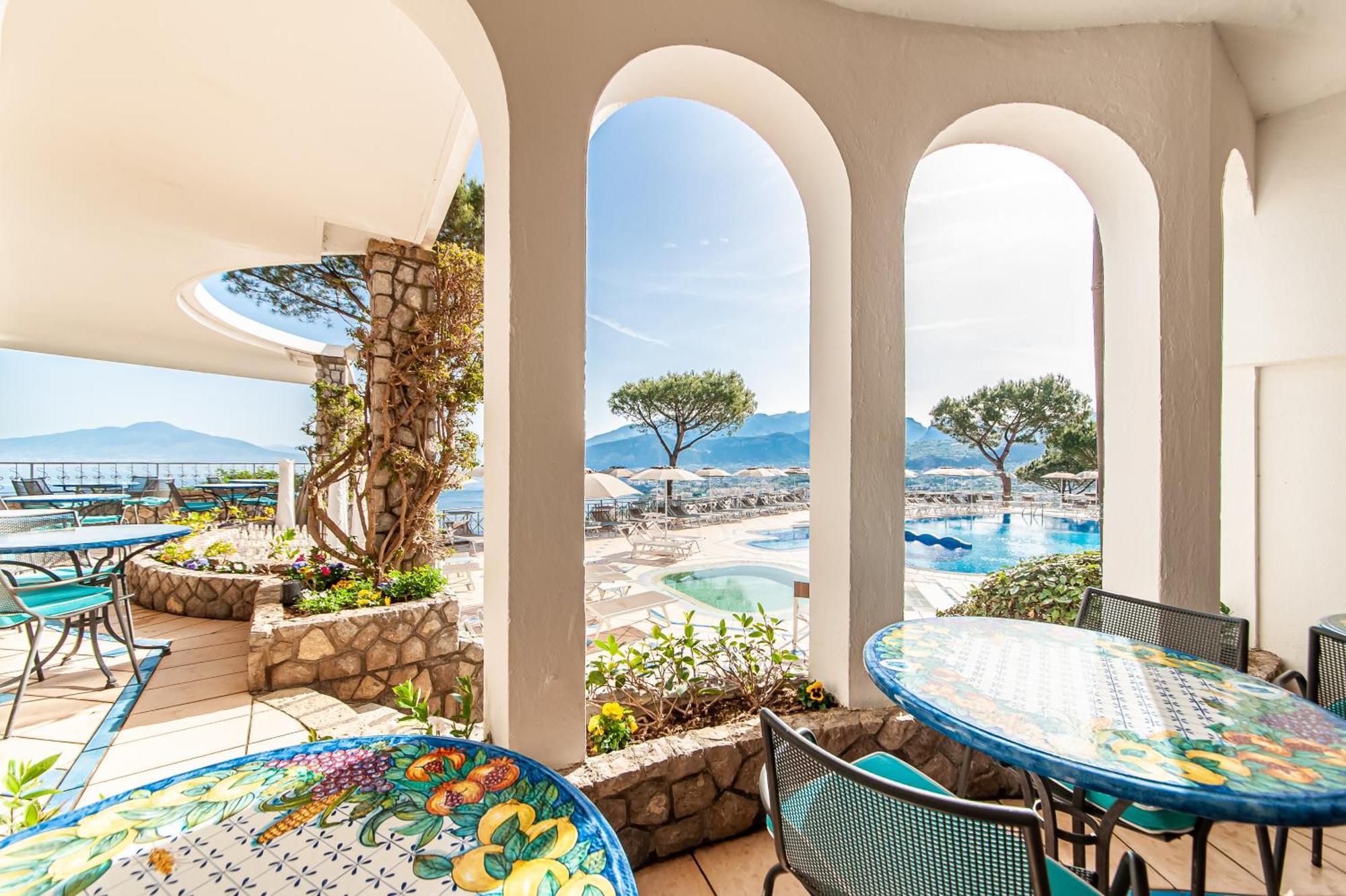 Grand Hotel President Sorrento Esterno foto