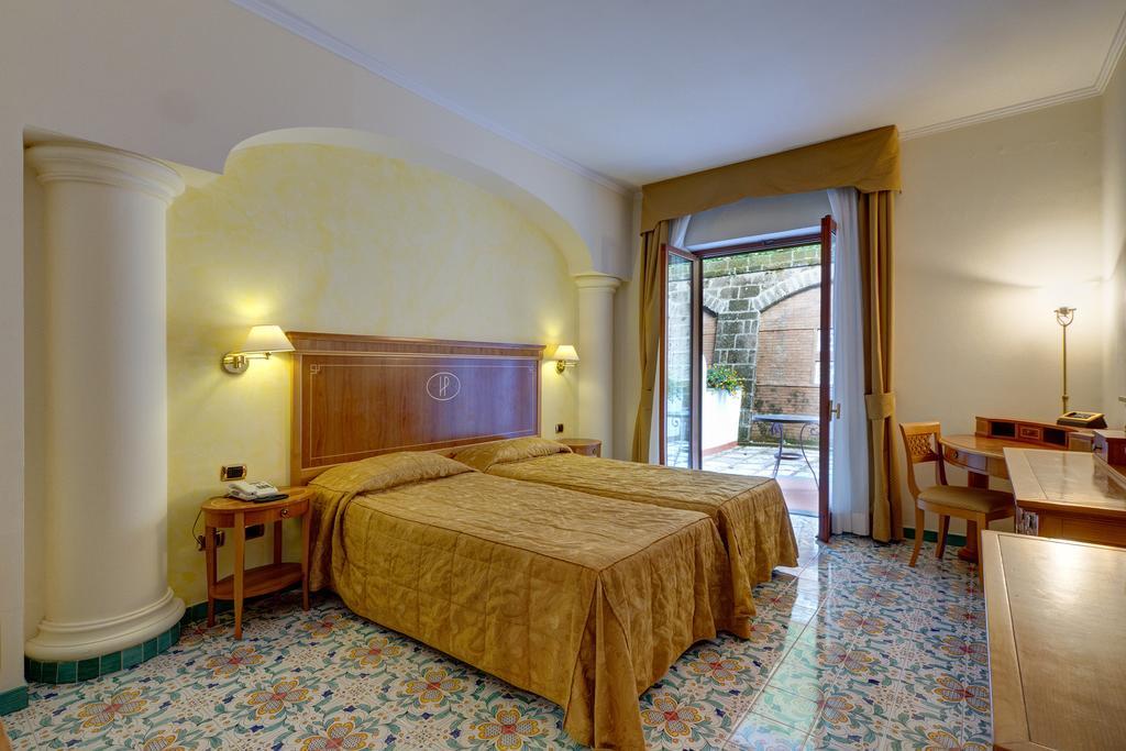 Grand Hotel President Sorrento Esterno foto