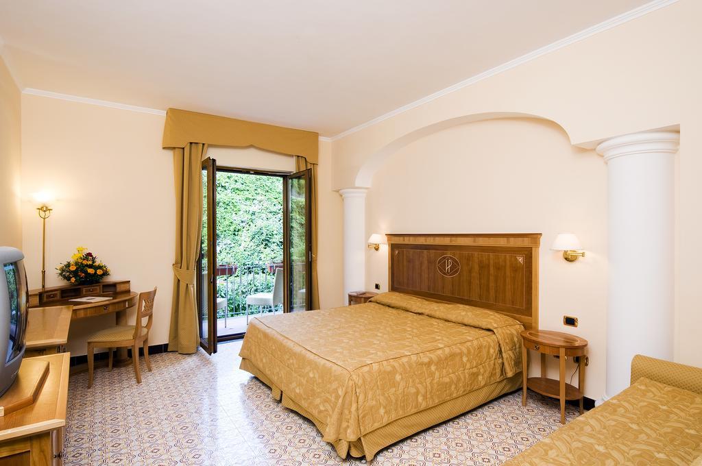 Grand Hotel President Sorrento Esterno foto