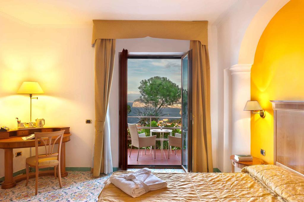 Grand Hotel President Sorrento Esterno foto