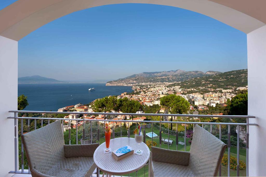 Grand Hotel President Sorrento Esterno foto